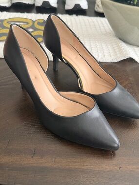 Kelly & Katie Black Pointed-Toe Stiletto Pumps